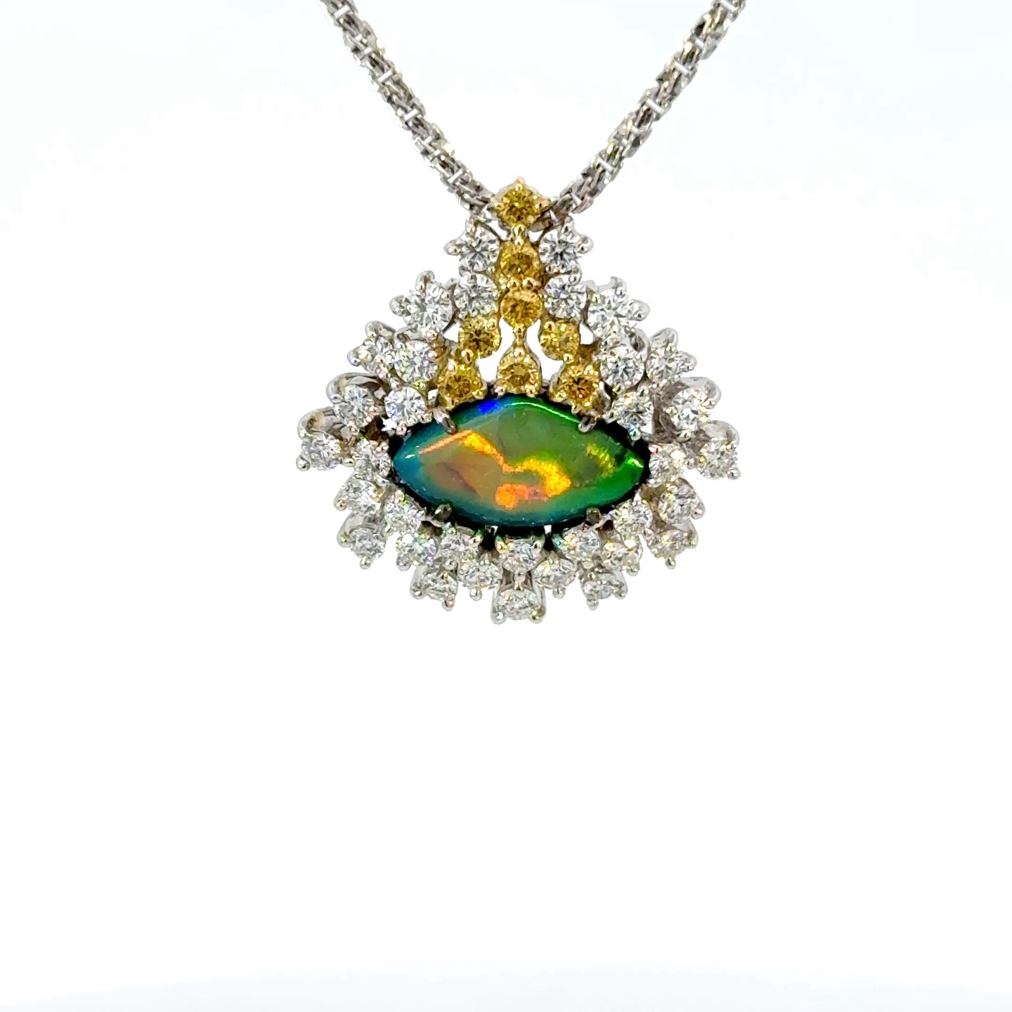 Black Opal ペンダント